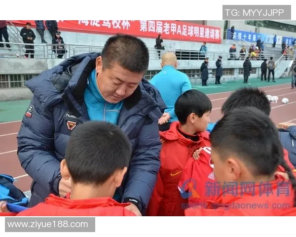 足球球星普通话配音素材集锦展现球场英雄的别样风采与语言魅力